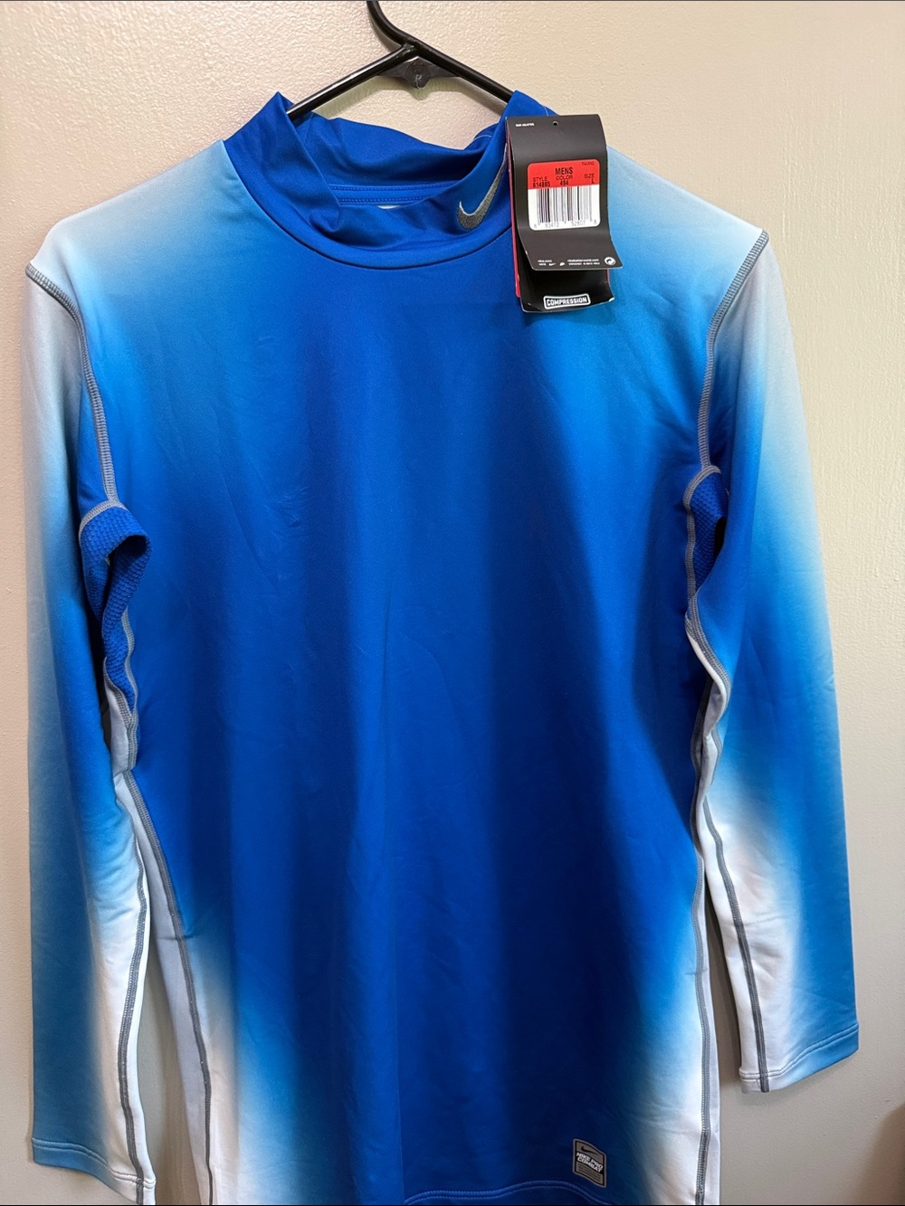 Nike Men’s Blue Gradient Long-Sleeve Rash Guard